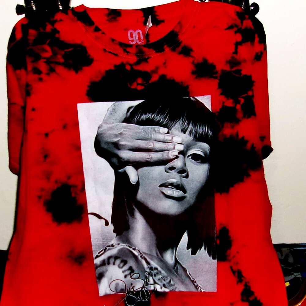 left eye lisa lopes laser signed hand over eye NEW L tee - r&b hip hop tlc pop